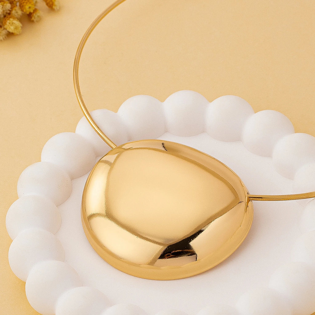 Fashionable Women's Geometric Metal Necklace for Everyday Wear