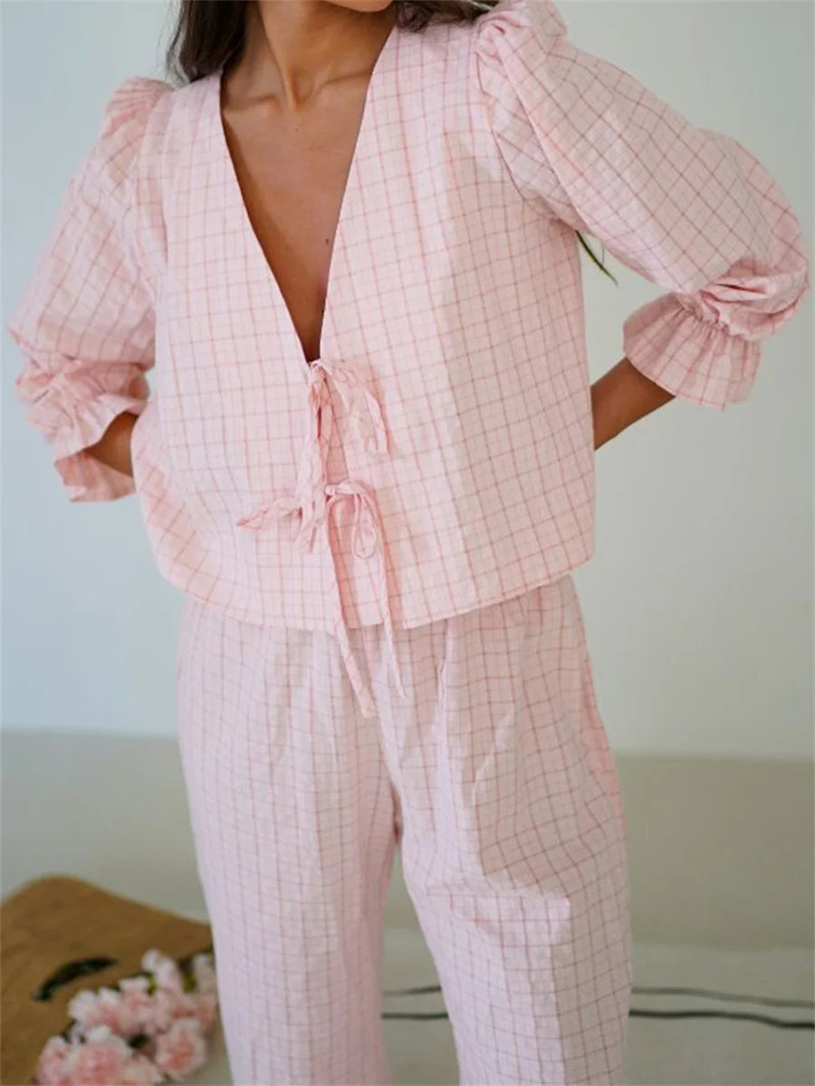 Comfortable Pink Polyester Cotton Pajama Set for Women