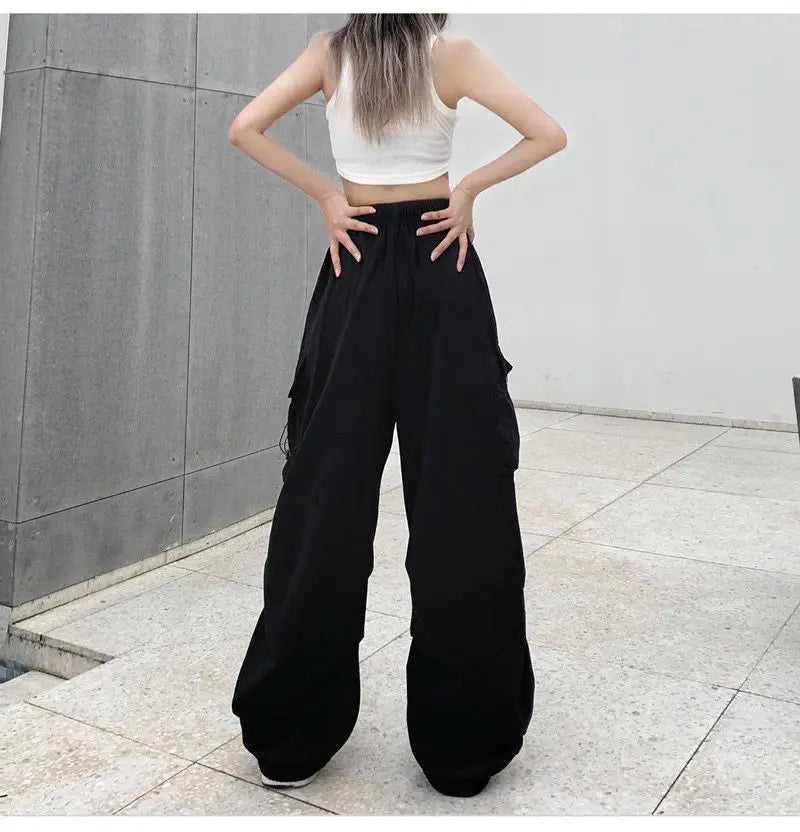 2025 Women's Solid Polyester Cargo Joggers for Sports