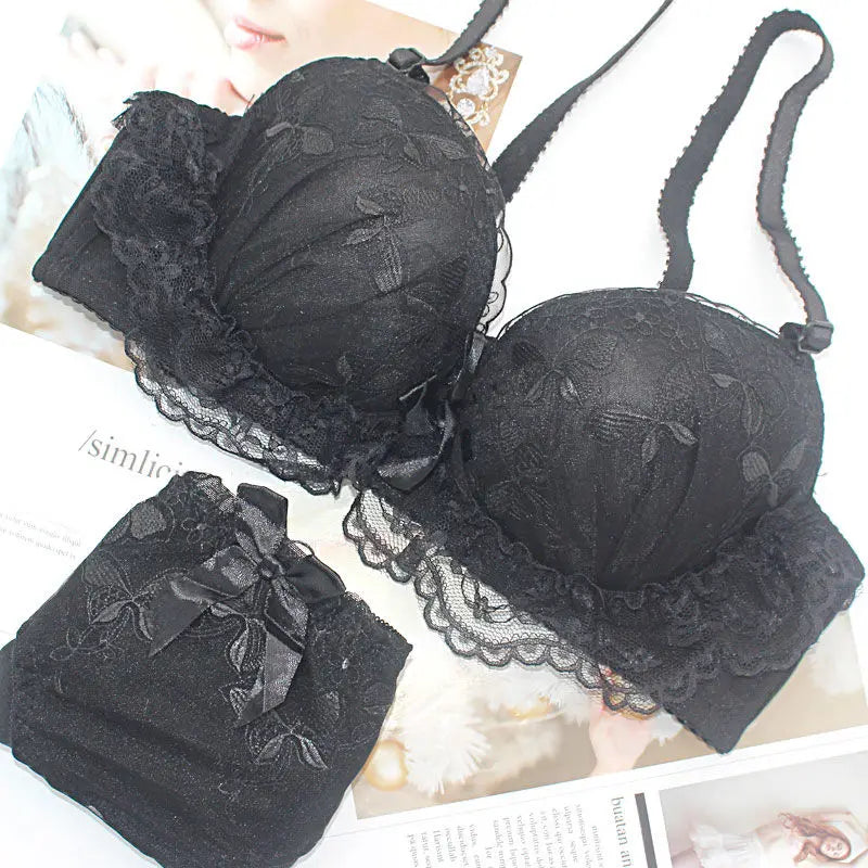 Sexy Wireless Lace Lingerie Set for Women in Floral Design