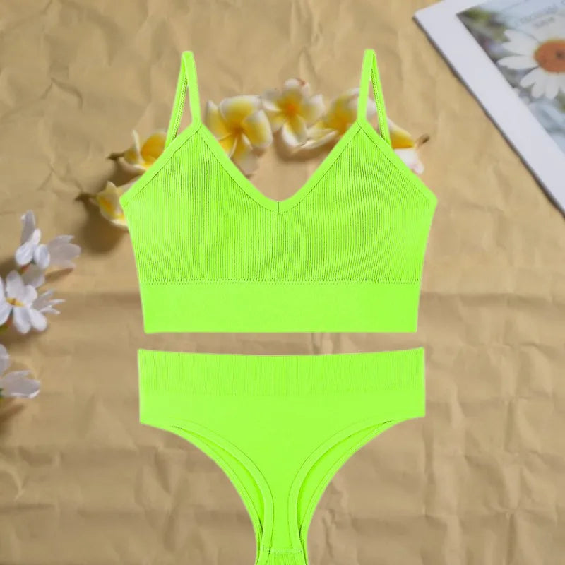 Women's Seamless Pushup Bra and Thong Lingerie Set