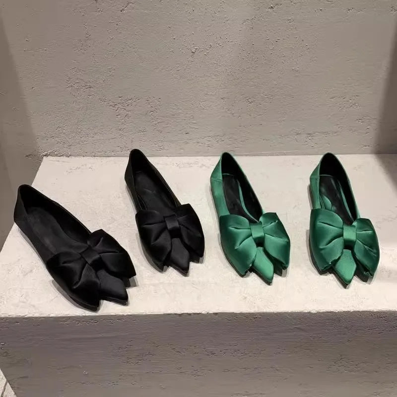 Casual Pointed Toe Flats for Women in Green and Black