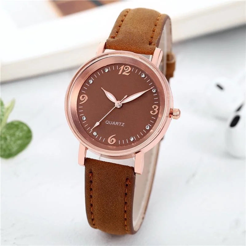 Elegant Women's Quartz Watch with Leather Band and Luminous Dial